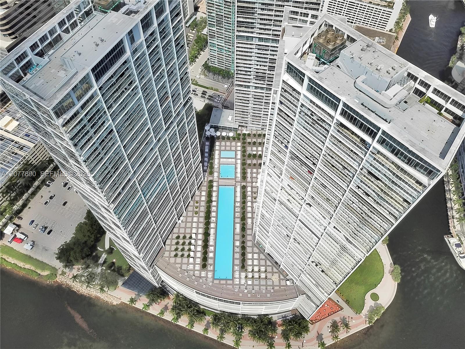 495 Brickell Ave # 2707, Miami FL 33131