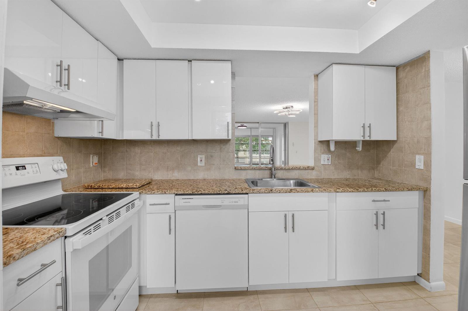 10 Willowbrook Lane # 207, Delray Beach FL 33446