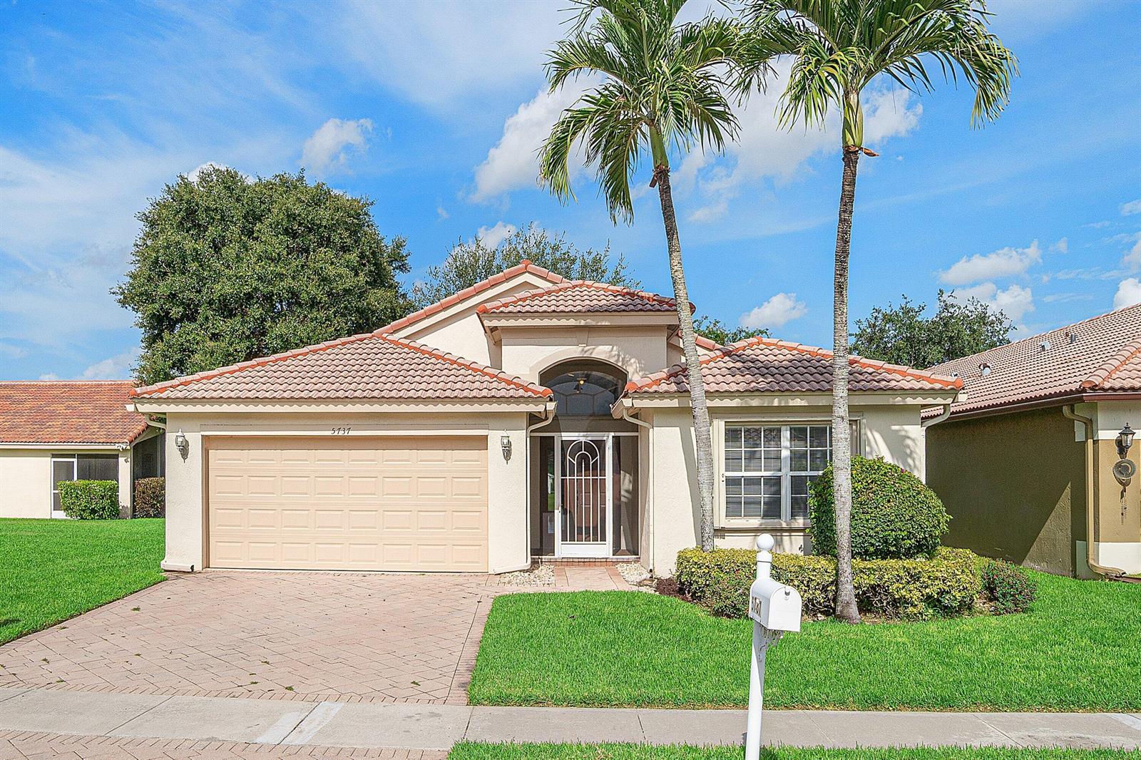 5737 Royal Club Drive, Boynton Beach FL 33437