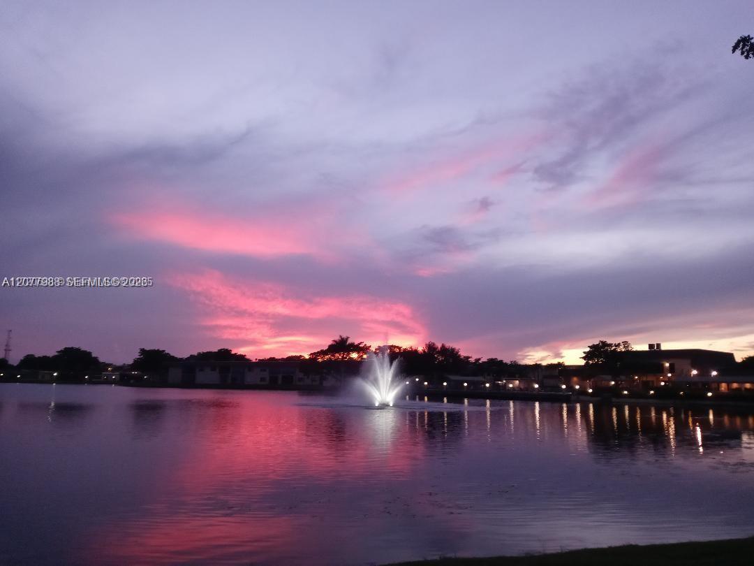 351 Cambridge Rd # 308, Hollywood FL 33024