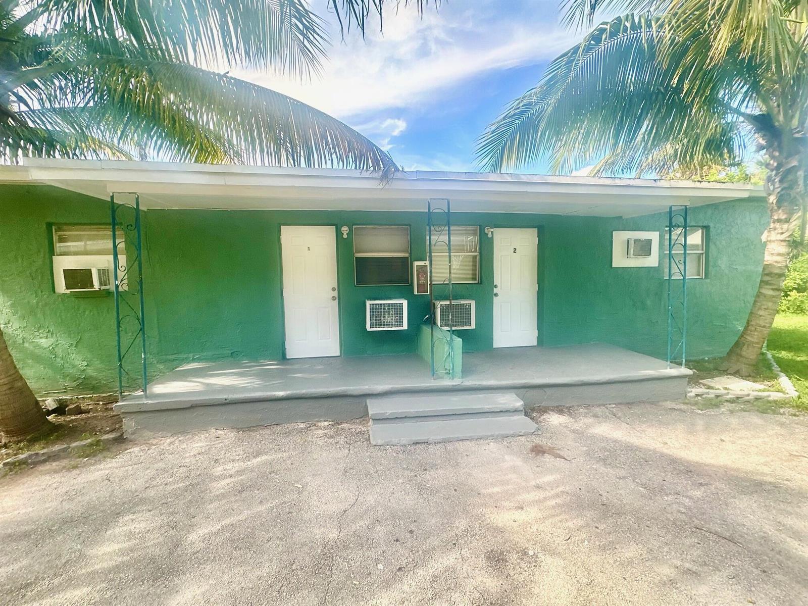 22 NW 8th Avenue NW # 4, Dania Beach FL 33004