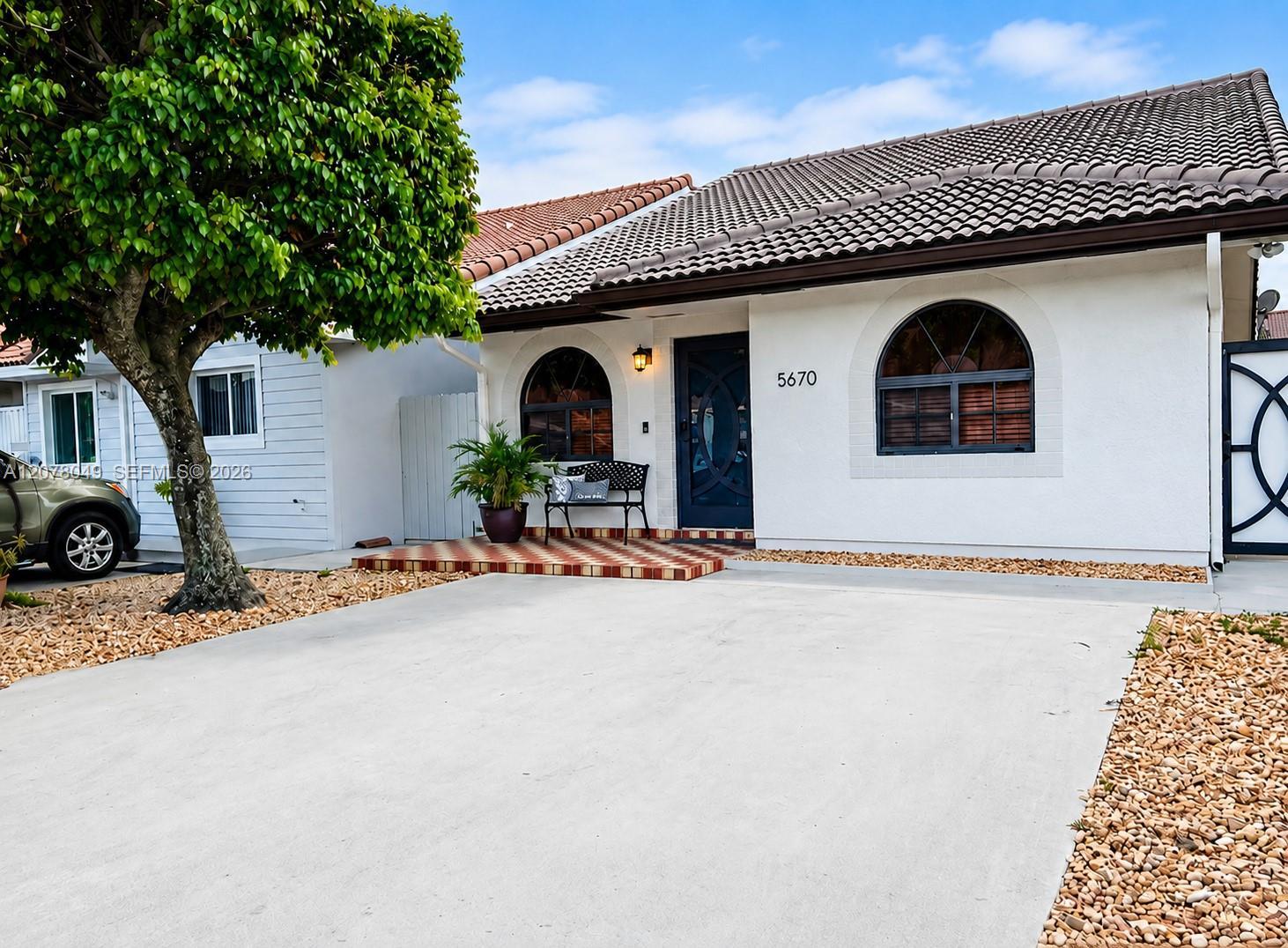 5670 W 20th Ct, Hialeah FL 33016