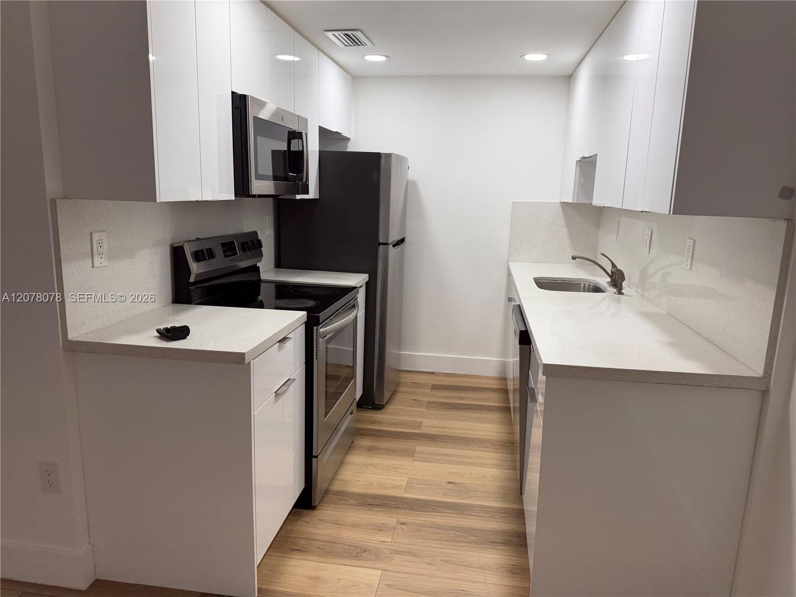 10822 N Kendall Dr # 23, Miami FL 33176