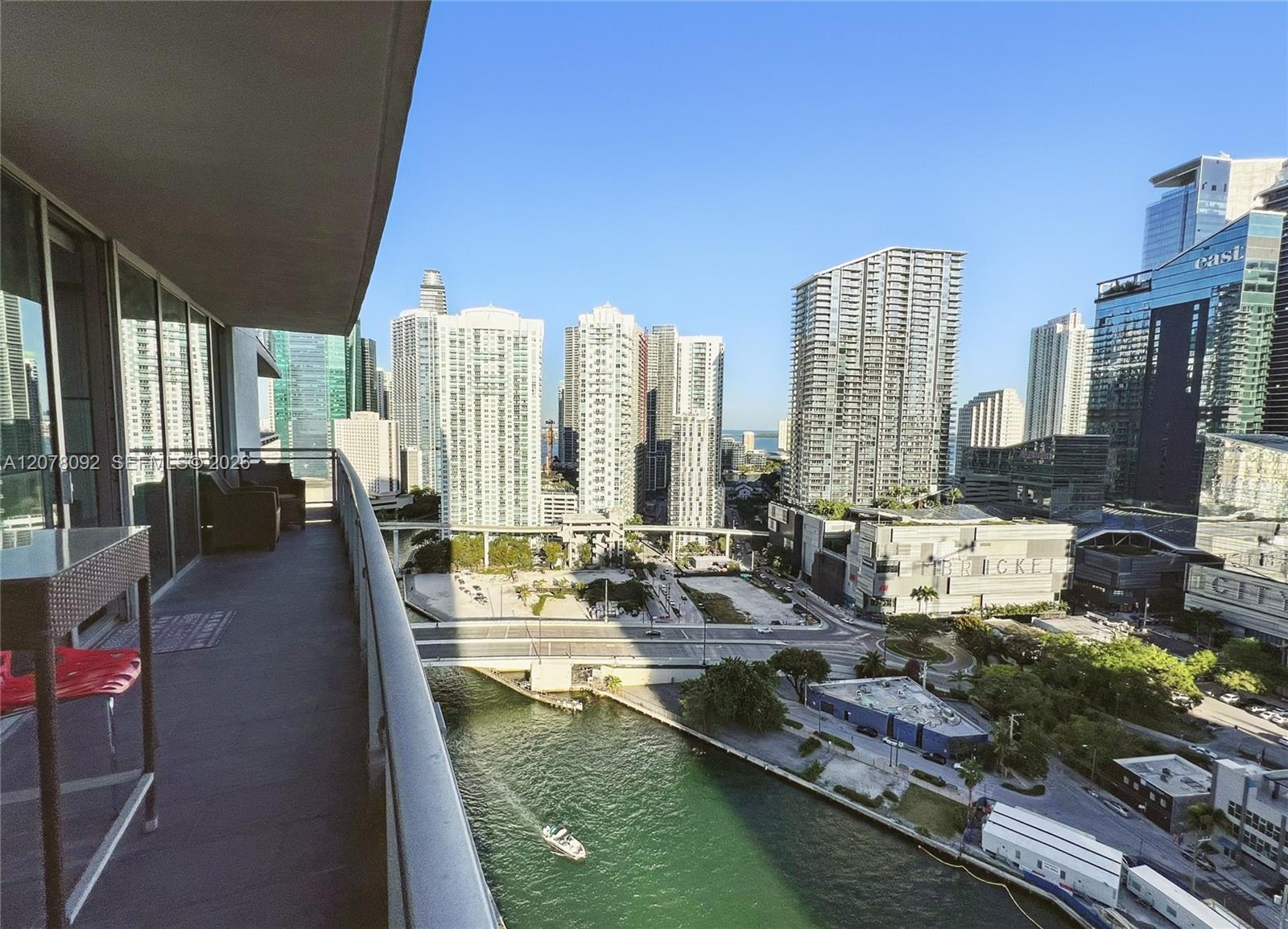 92 SW 3rd St # 2602, Miami FL 33130