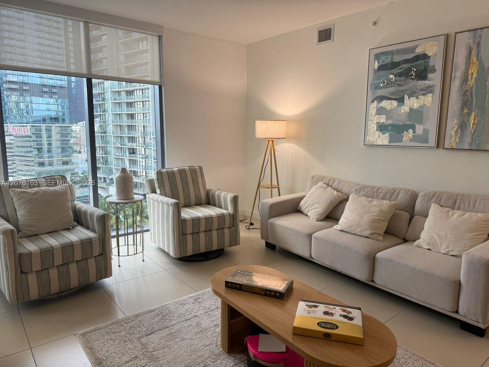 31 SE 6th St # 2407, Miami FL 33131