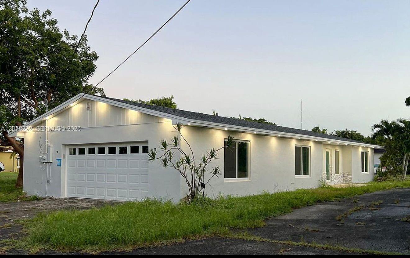 27501 SW 162nd Ct, Homestead FL 33031