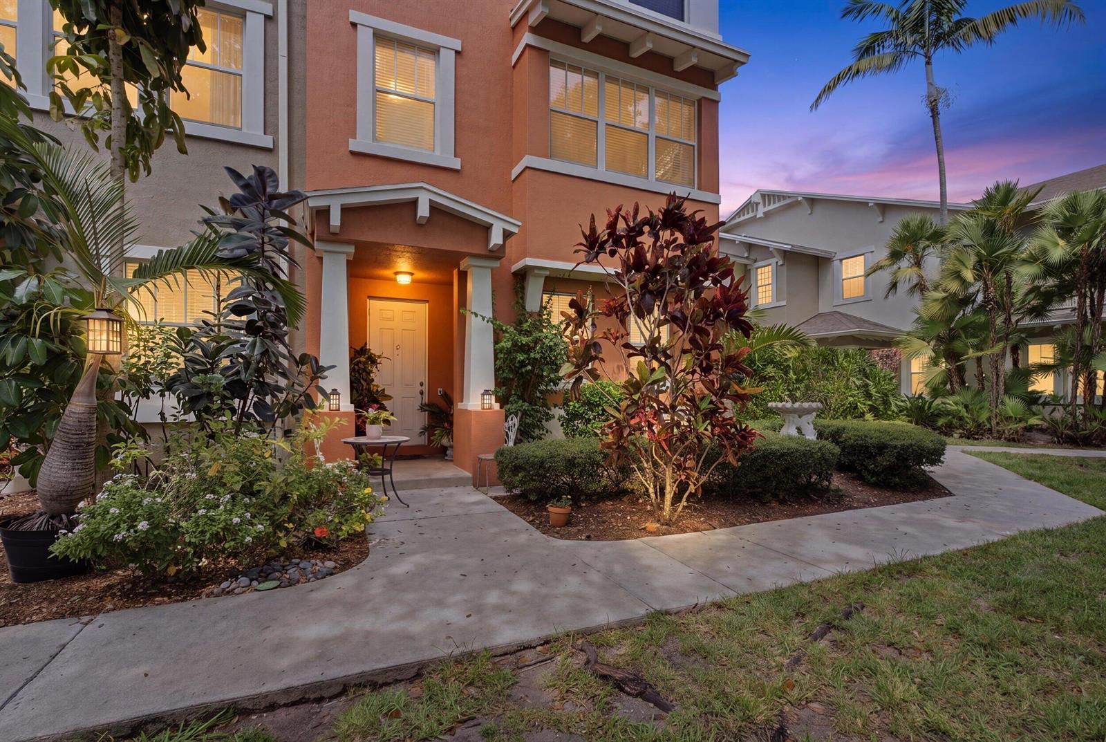 960 Millbrae Court # 6, West Palm Beach FL 33401