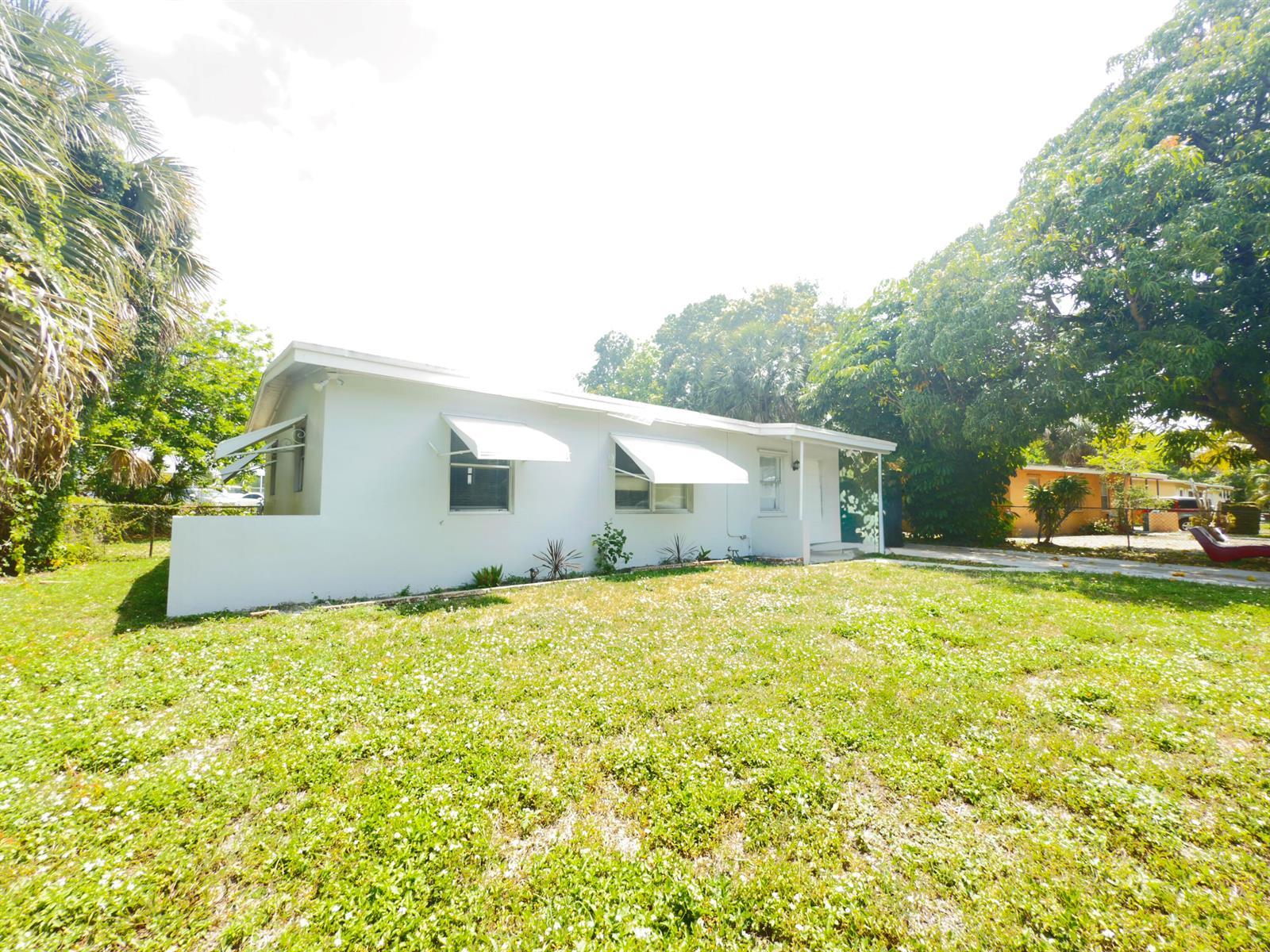 3530 NW 1ST Court NW, Fort Lauderdale FL 33311
