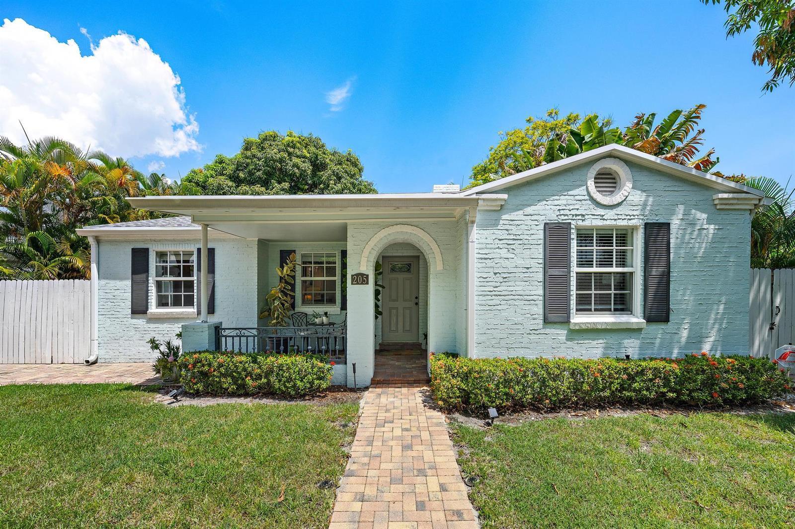 205 Wenonah Place, West Palm Beach FL 33405