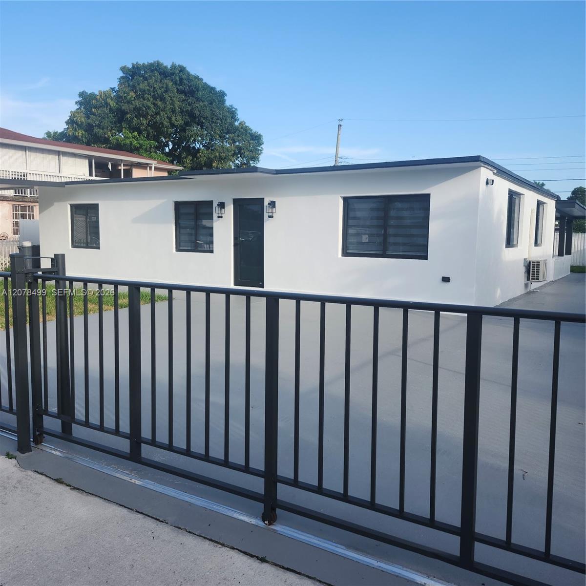 730 E 17th St, Hialeah FL 33010