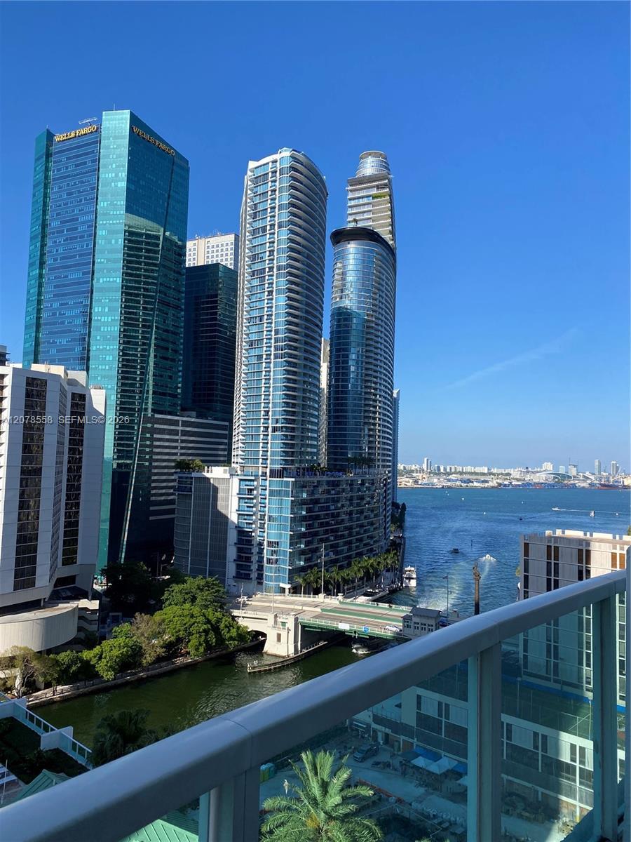 41 SE 5th St # 1109, Miami FL 33131