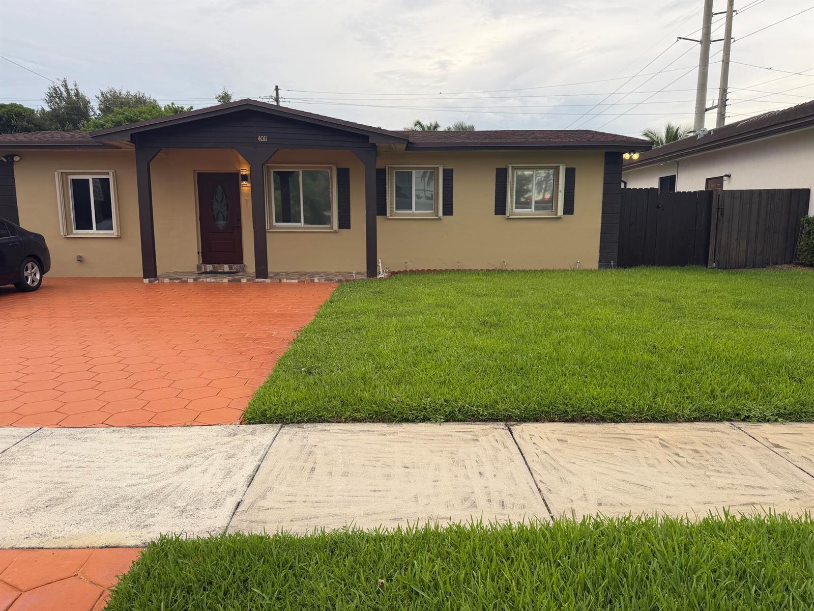 4011 SW 28TH Street, West Park FL 33023