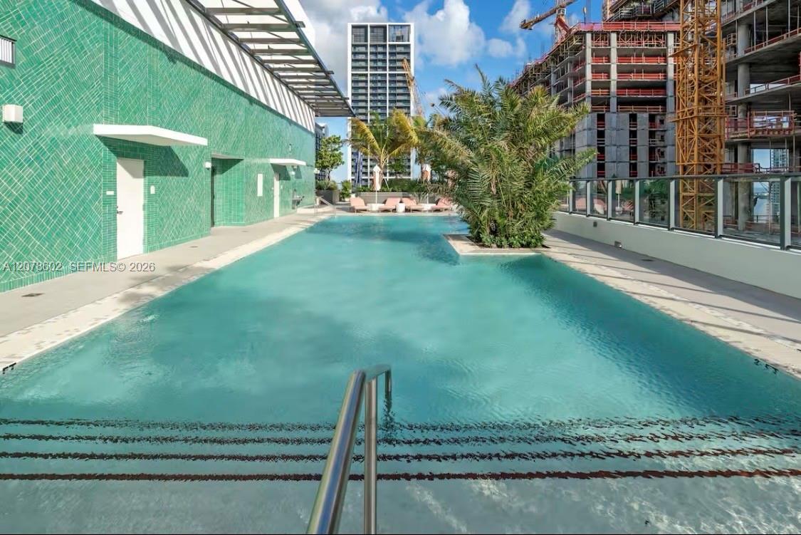 11 NE 6th ST # 1002, Miami FL 33132