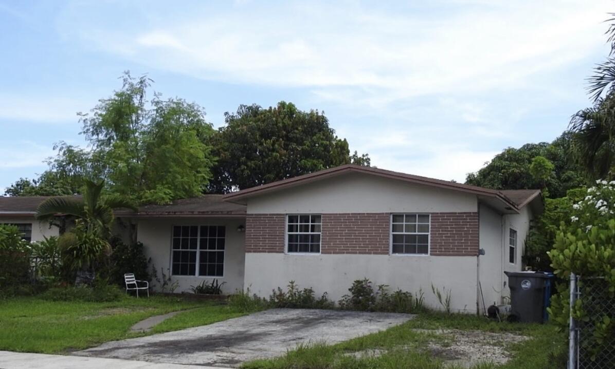 5620 SW 37TH Street, West Park FL 33023