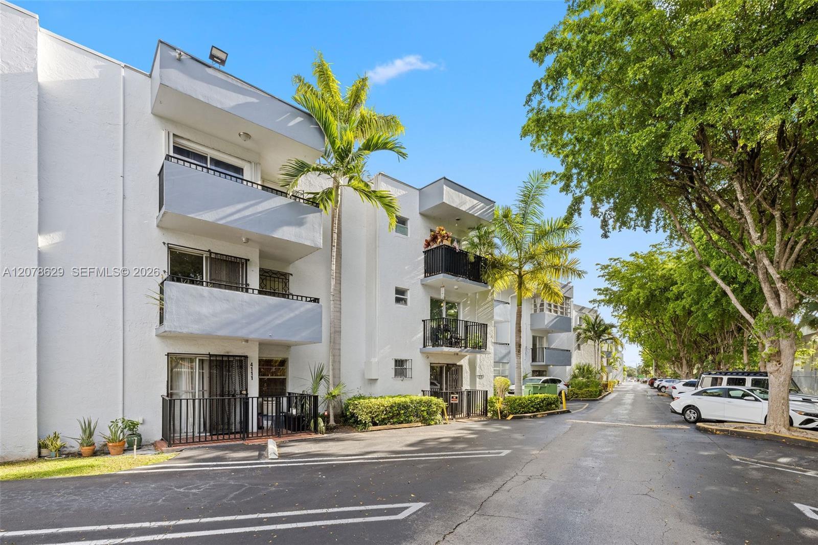 1800 SW 25th St # 2305, Miami FL 33133