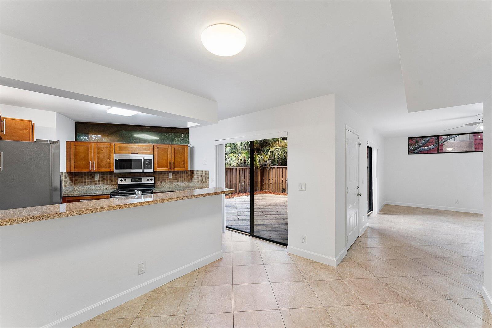 8195 SEVERN Drive # A, Boca Raton FL 33433