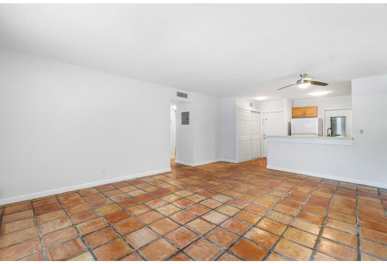 420 SE 2nd Avenue # 2, Deerfield Beach FL 33441