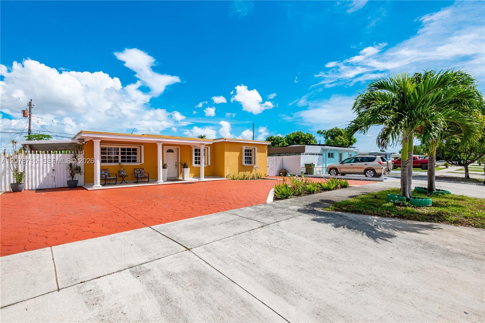 359 W 35th St, Hialeah FL 33012