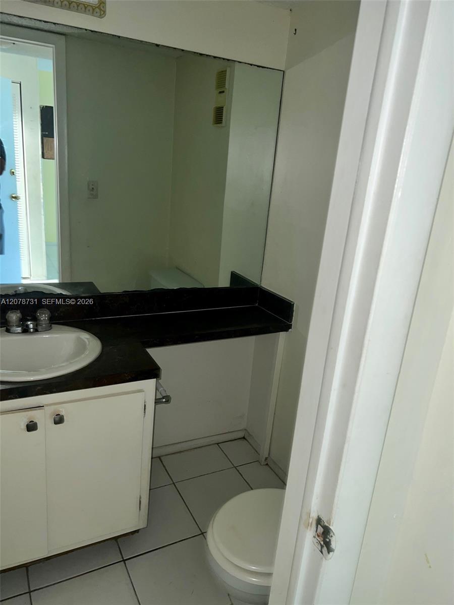 2017 NW 46th Ave # A408, Lauderhill FL 33313