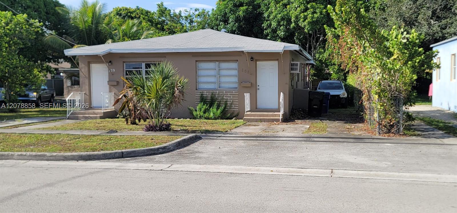 141 NE 168th St # 0, North Miami Beach FL 33162