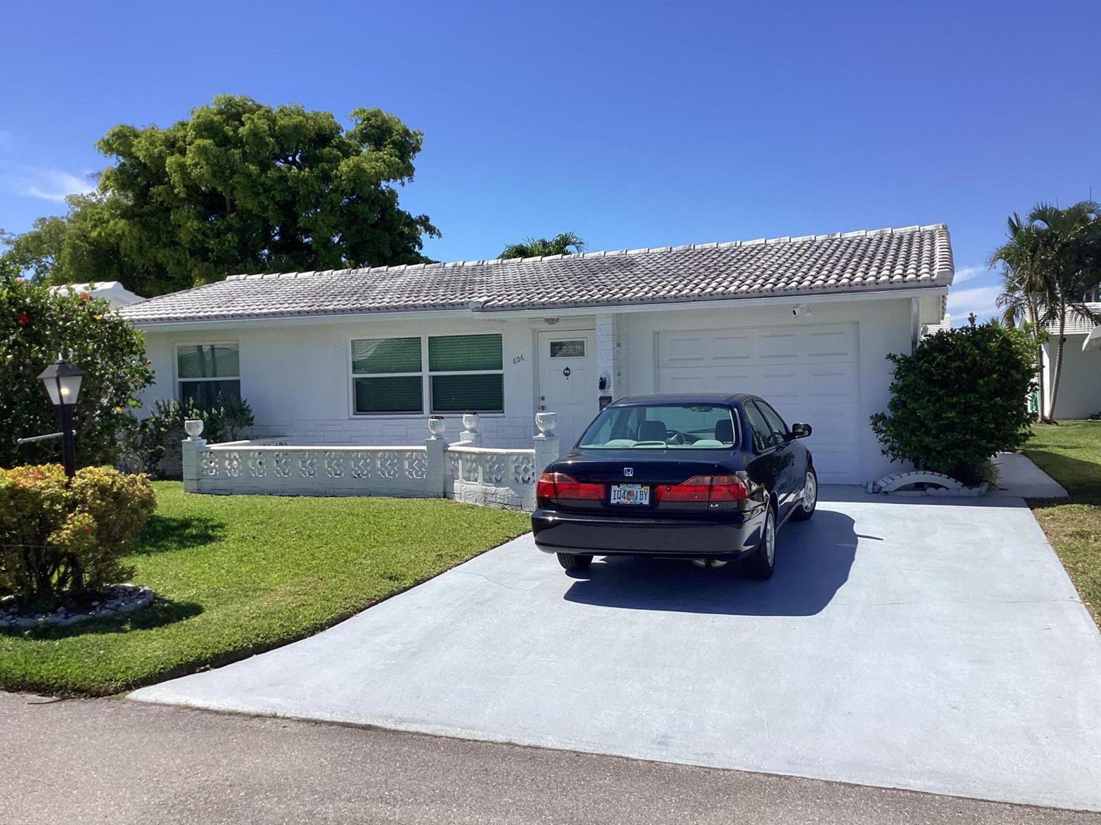 606 SW 15th Street, Boynton Beach FL 33426