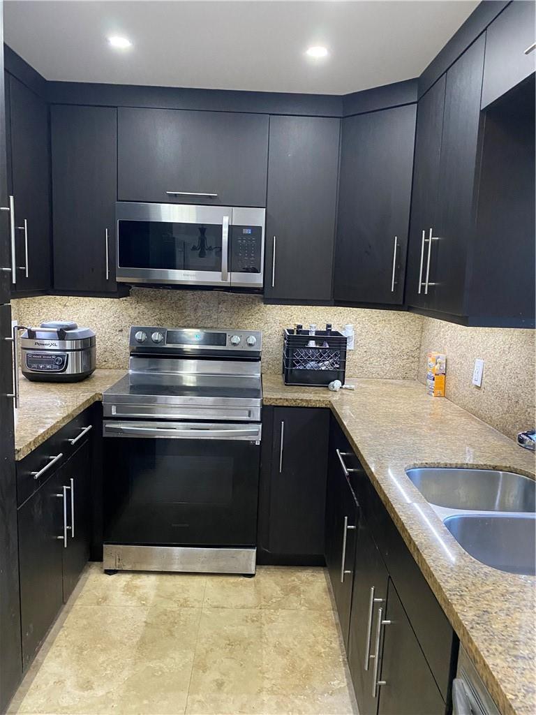 5042 SW 123RD Terrace, Cooper City FL 33330