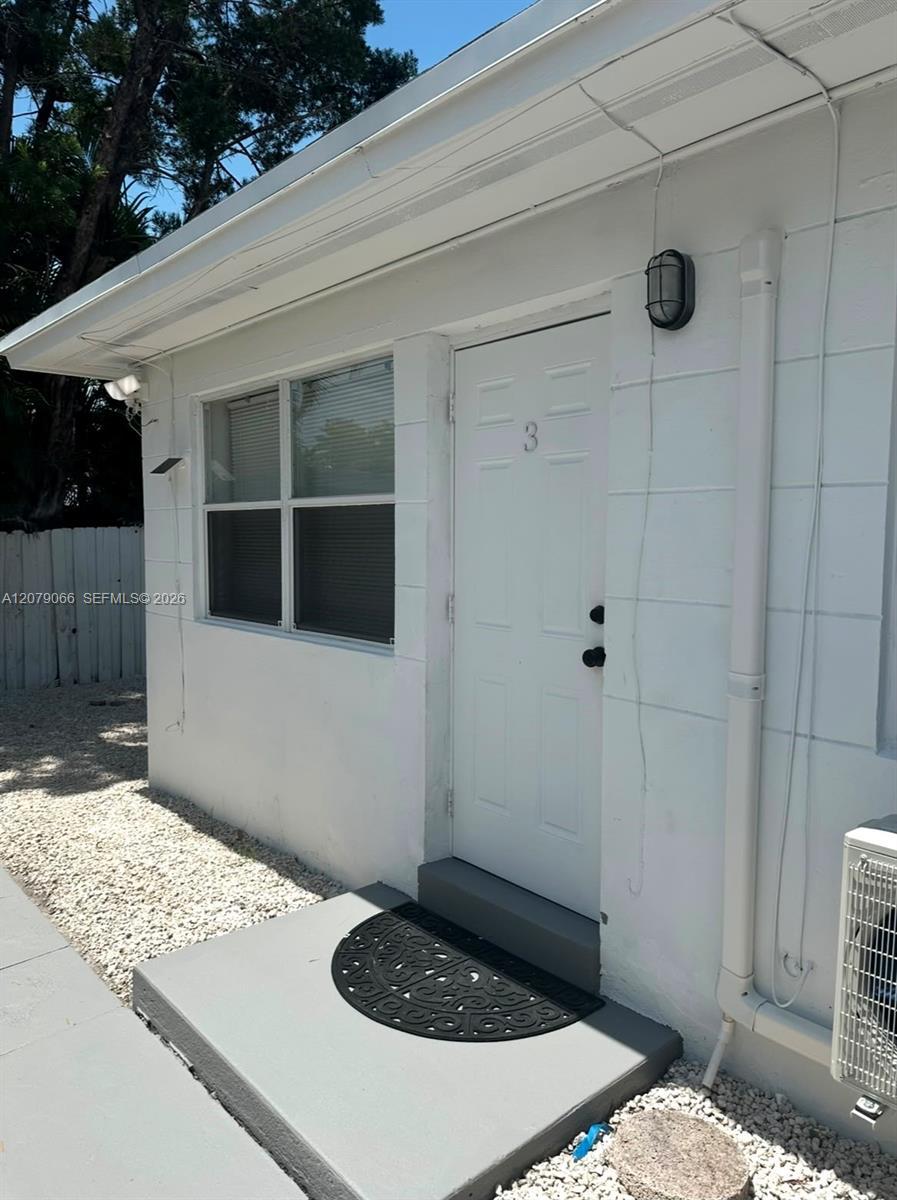 2024 NE 26th St # 3, Wilton Manors FL 33305