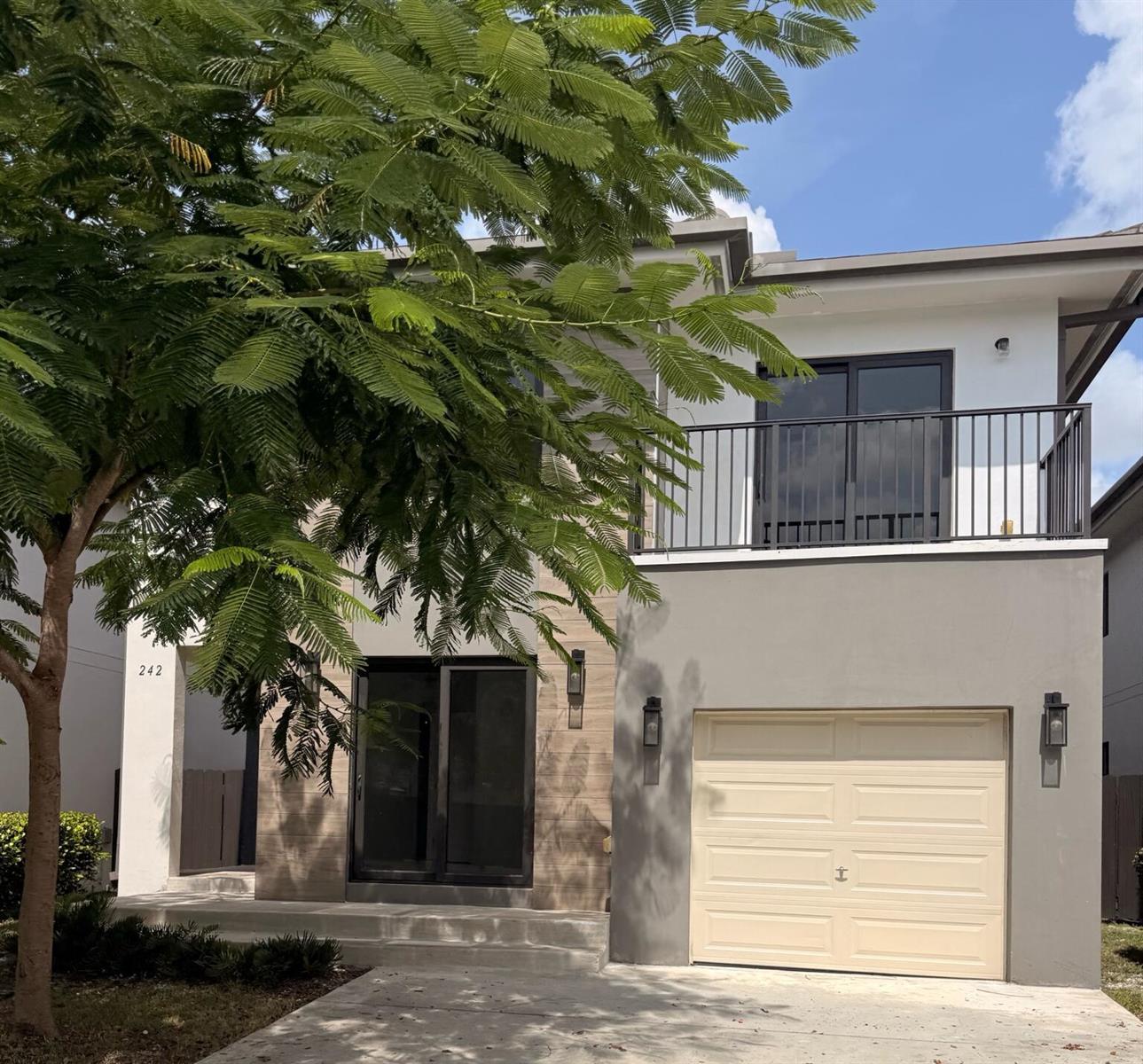 242 NW 11TH Court, Florida City FL 33034