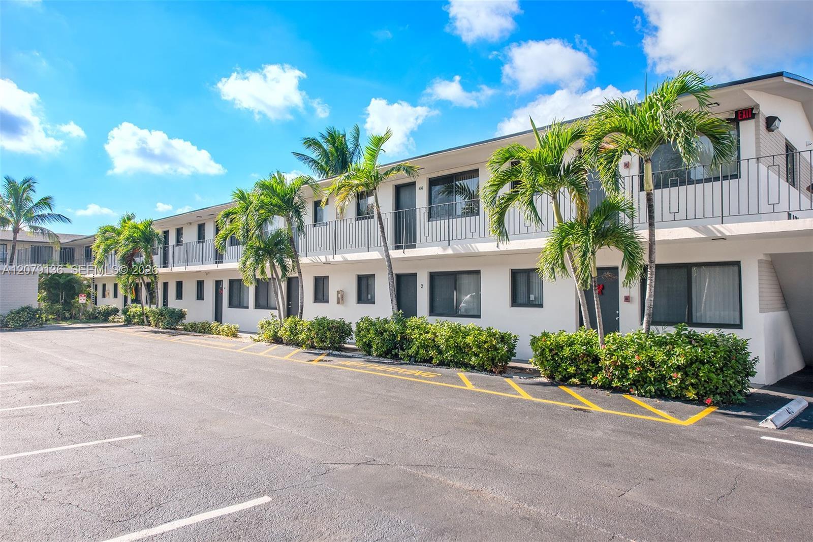 1310 W 29th St # 39, Hialeah FL 33012