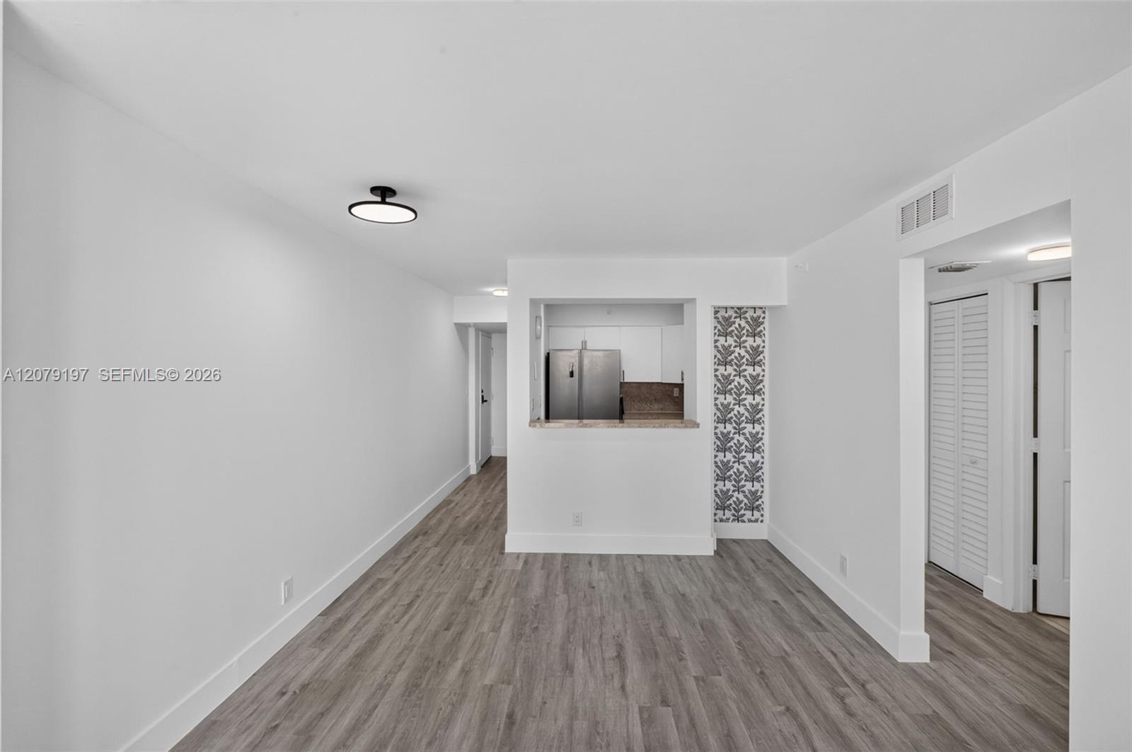 501 SW 1st St # 607, Miami FL 33130