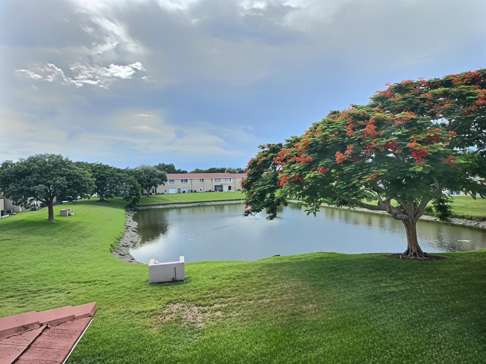 889 TWIN LAKES Drive # J, Coral Springs FL 33071