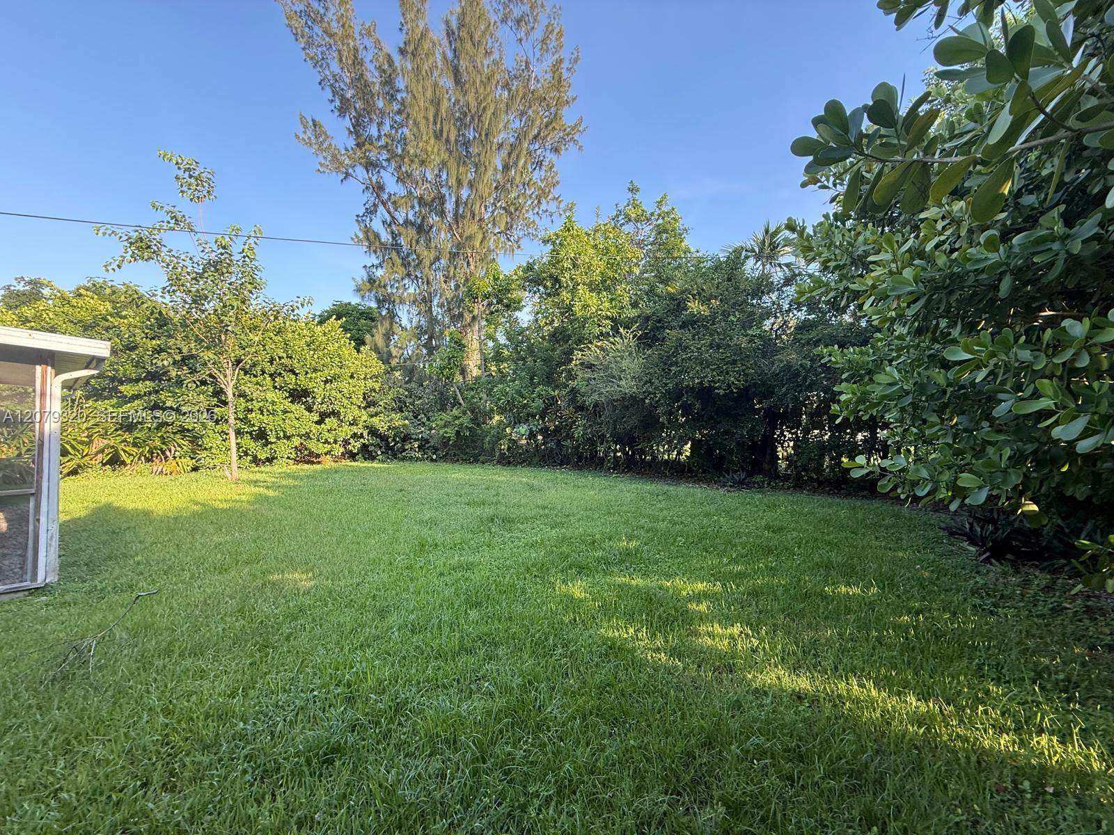 5765 SW 48th St, Miami FL 33155
