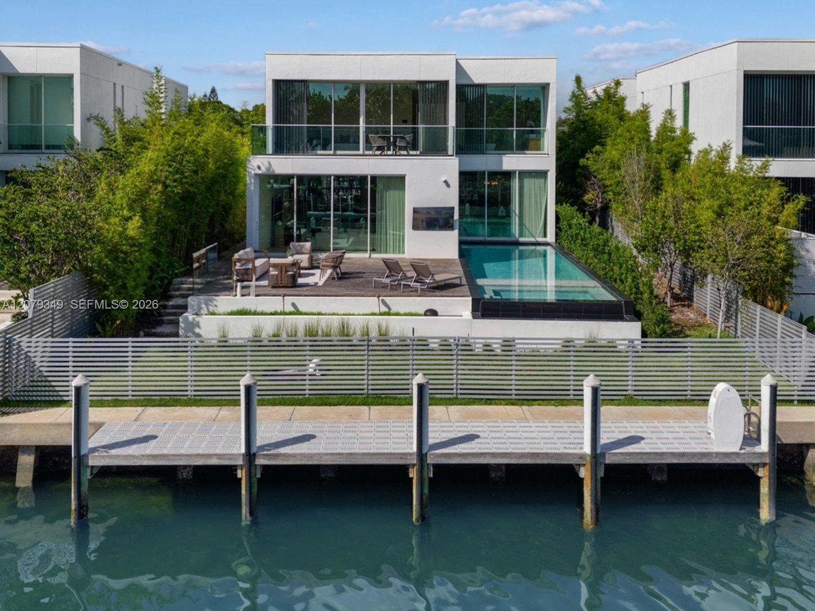 1031 W 48th St # 6, Miami Beach FL 33140