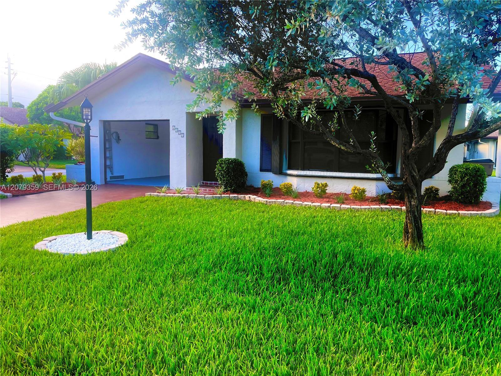 2377 SW 16 Dr, Deerfield Beach FL 33442