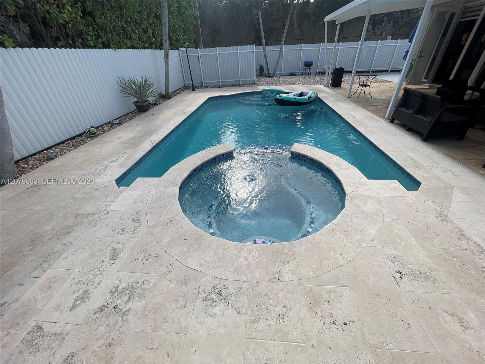 9180 NW 149th Ter, Miami Lakes FL 33018