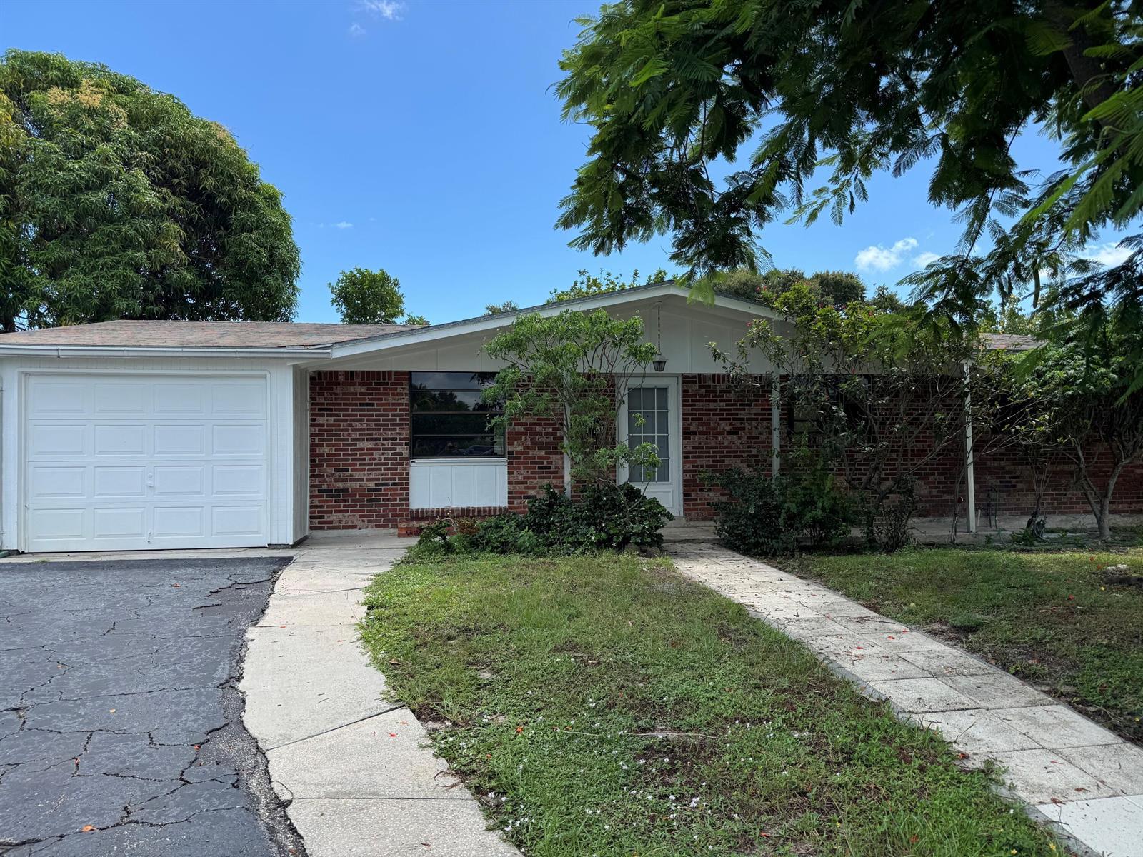 3651 BAHAMA Road, FL 33410