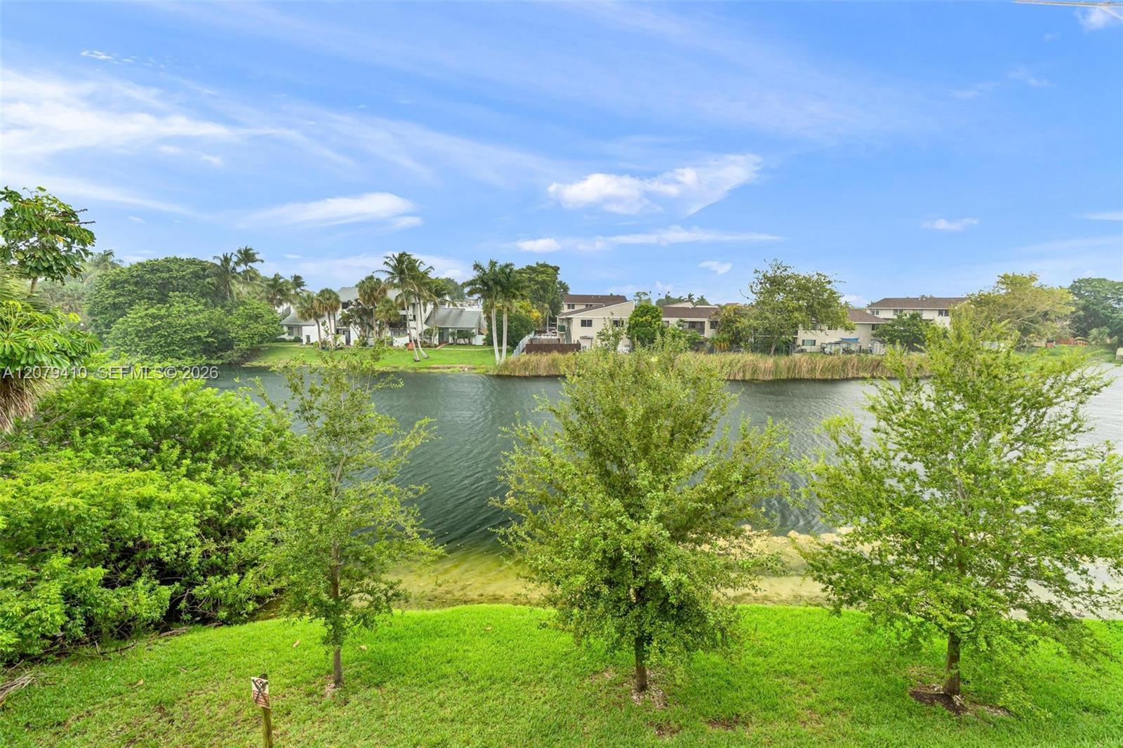 15470 SW 82nd Ln # 332, Miami FL 33193