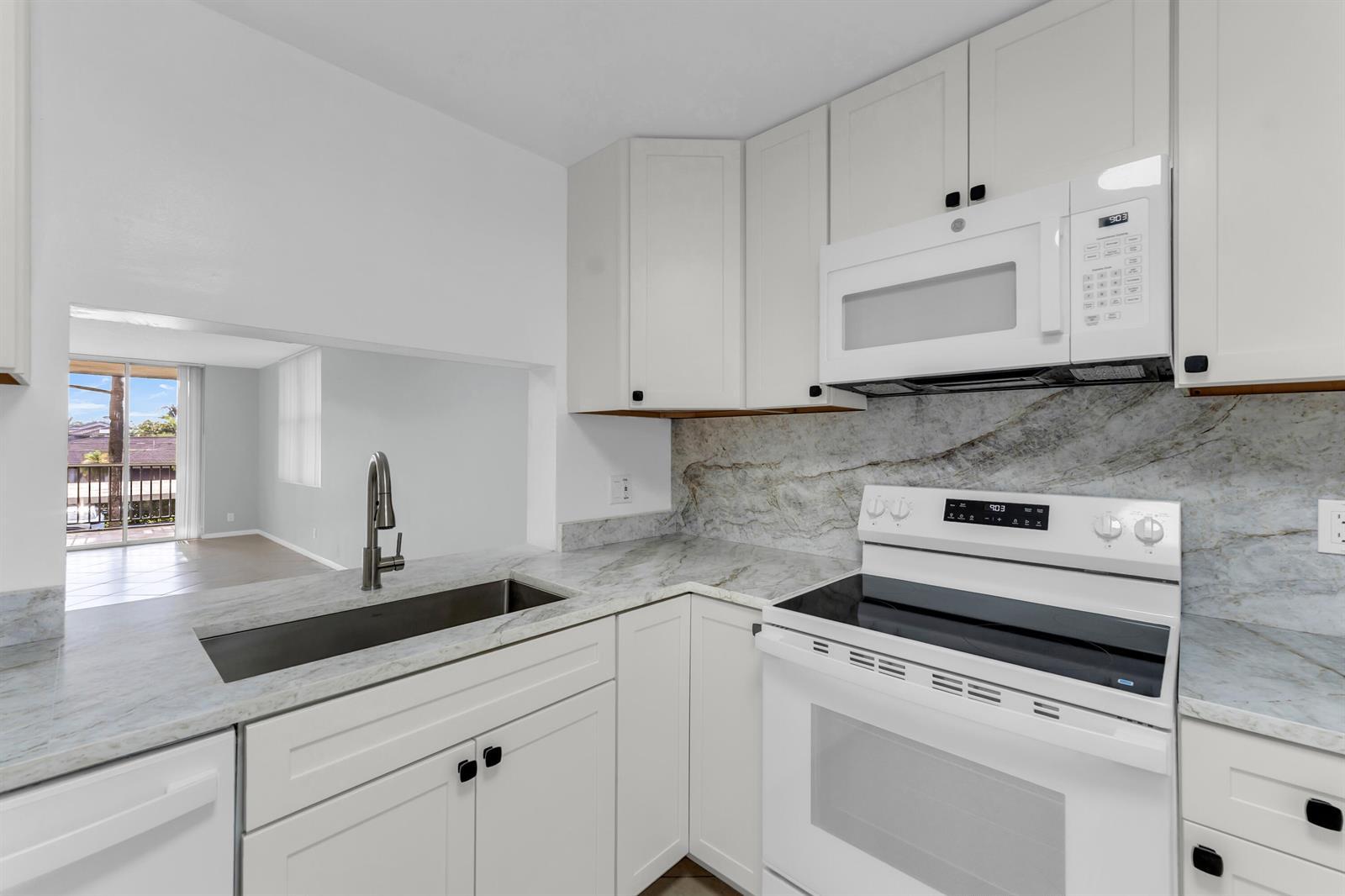 931 Gardenia Drive # 269, Delray Beach FL 33483