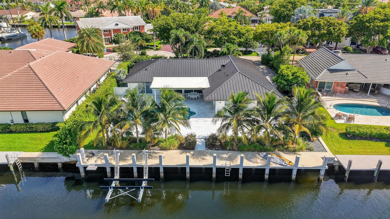 41 S COMPASS Drive, Fort Lauderdale FL 33308