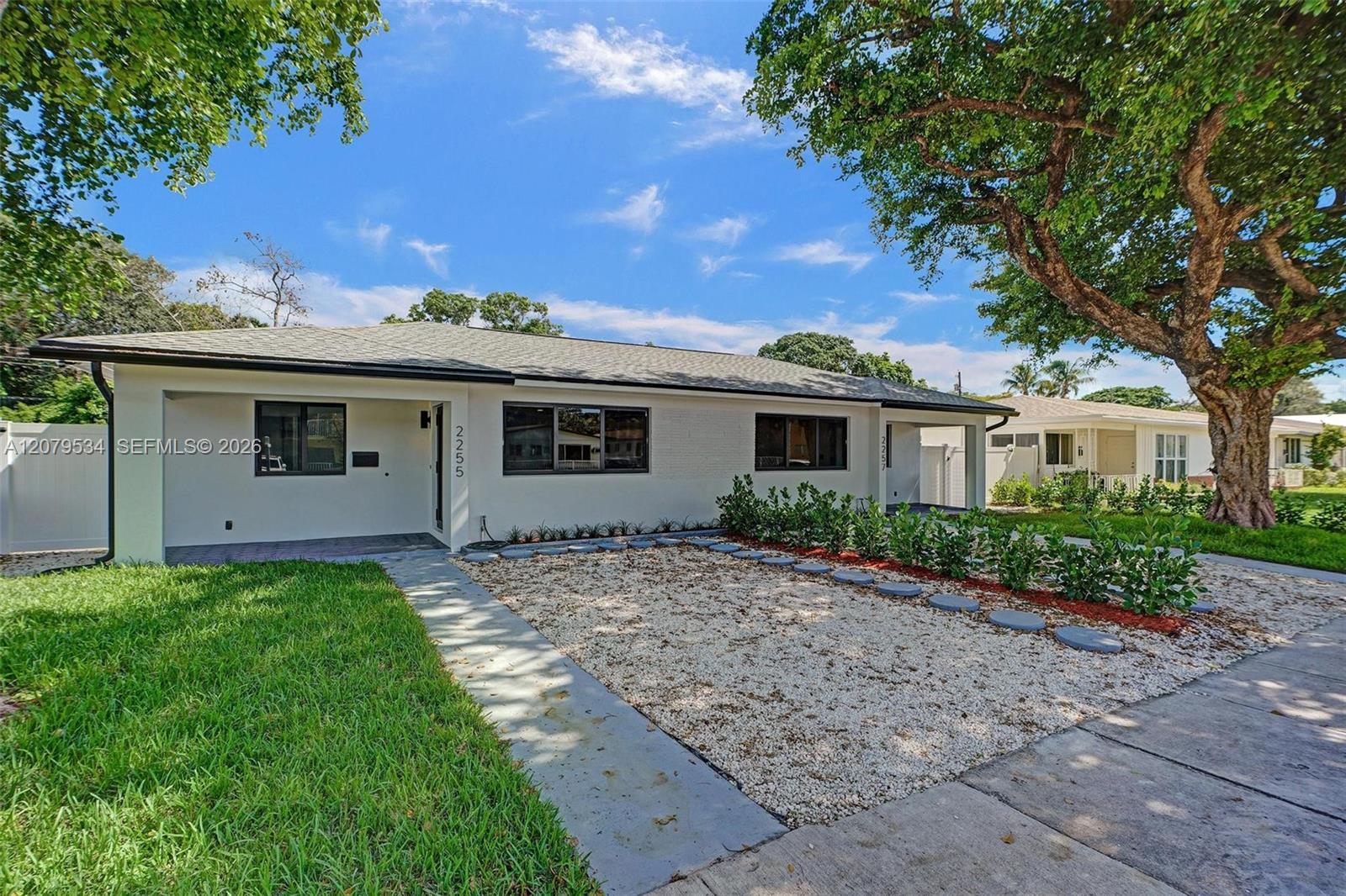 2255 NE 173rd St, North Miami Beach FL 33160