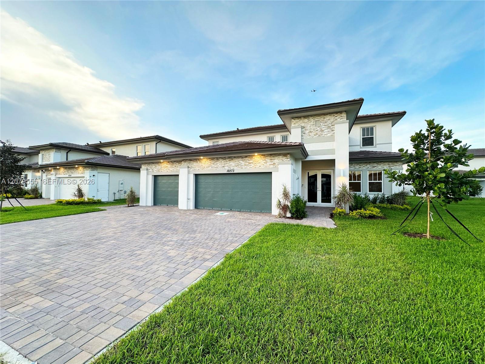 12273 SW 44th St, Davie FL 33330