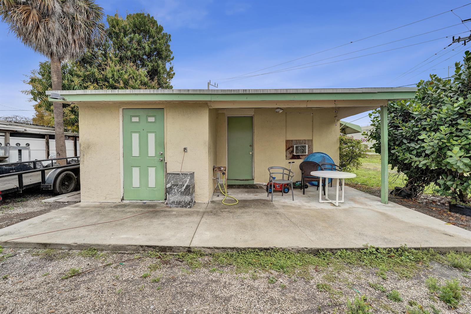 1412b NW 7th Street # b, Pompano Beach FL 33069