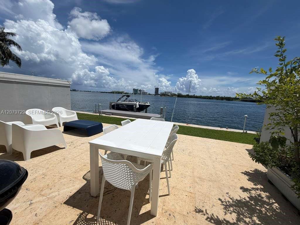 8031 NE Bayshore Ct # 8031, Miami FL 33138