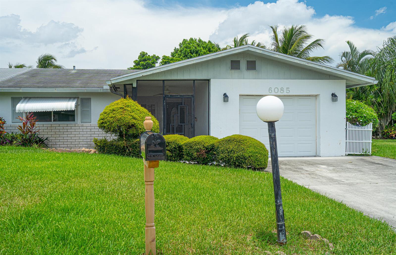 6085 Stanley Lane, Delray Beach FL 33484