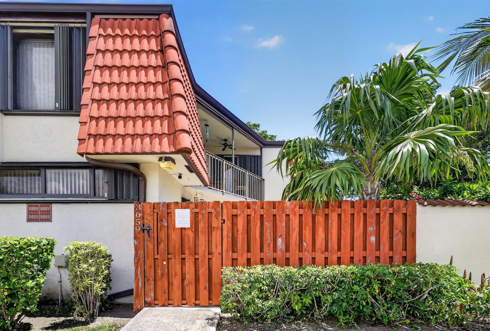 3659 VICTORIA Drive, West Palm Beach FL 33406