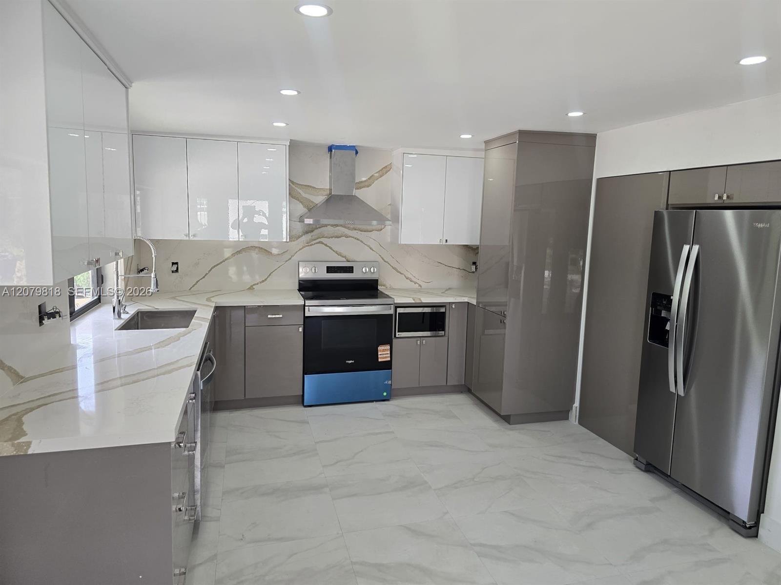 270 NW 147th St # 270, Miami FL 33168