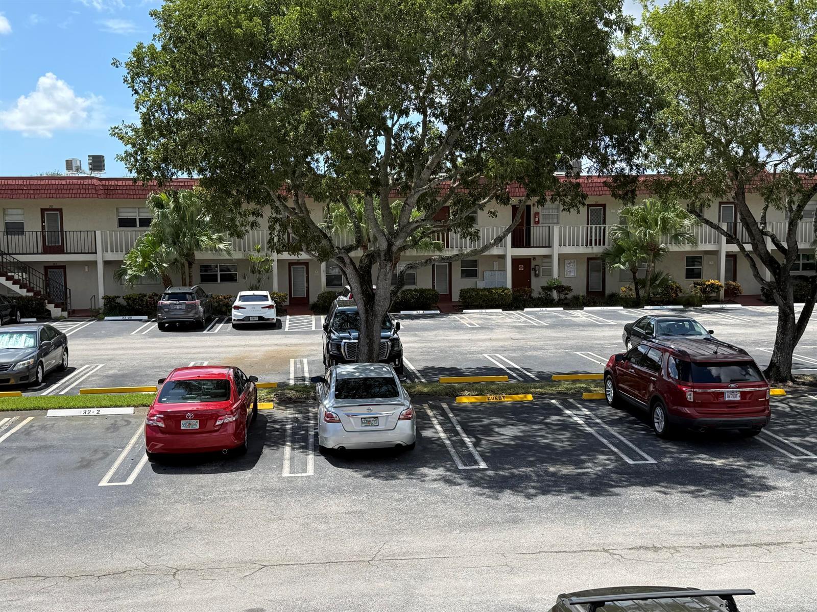 31 Abbey Lane # 206, Delray Beach FL 33446