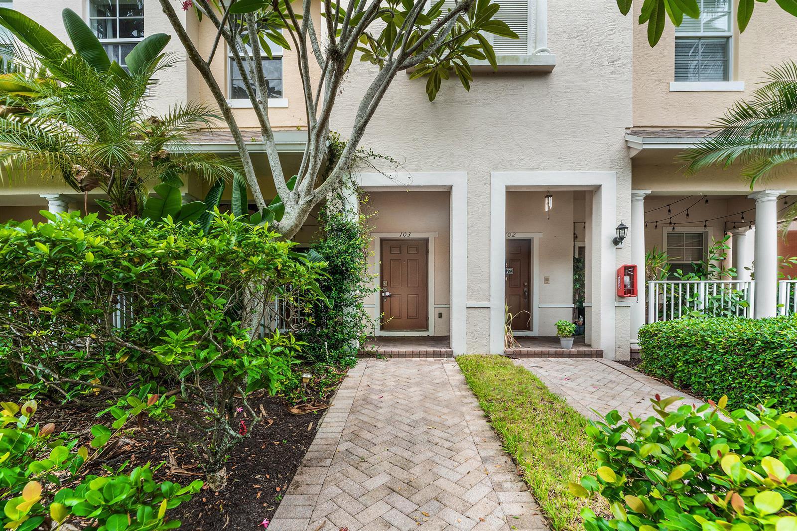 341 INDIAN CREEK Parkway # 103, Jupiter FL 33458