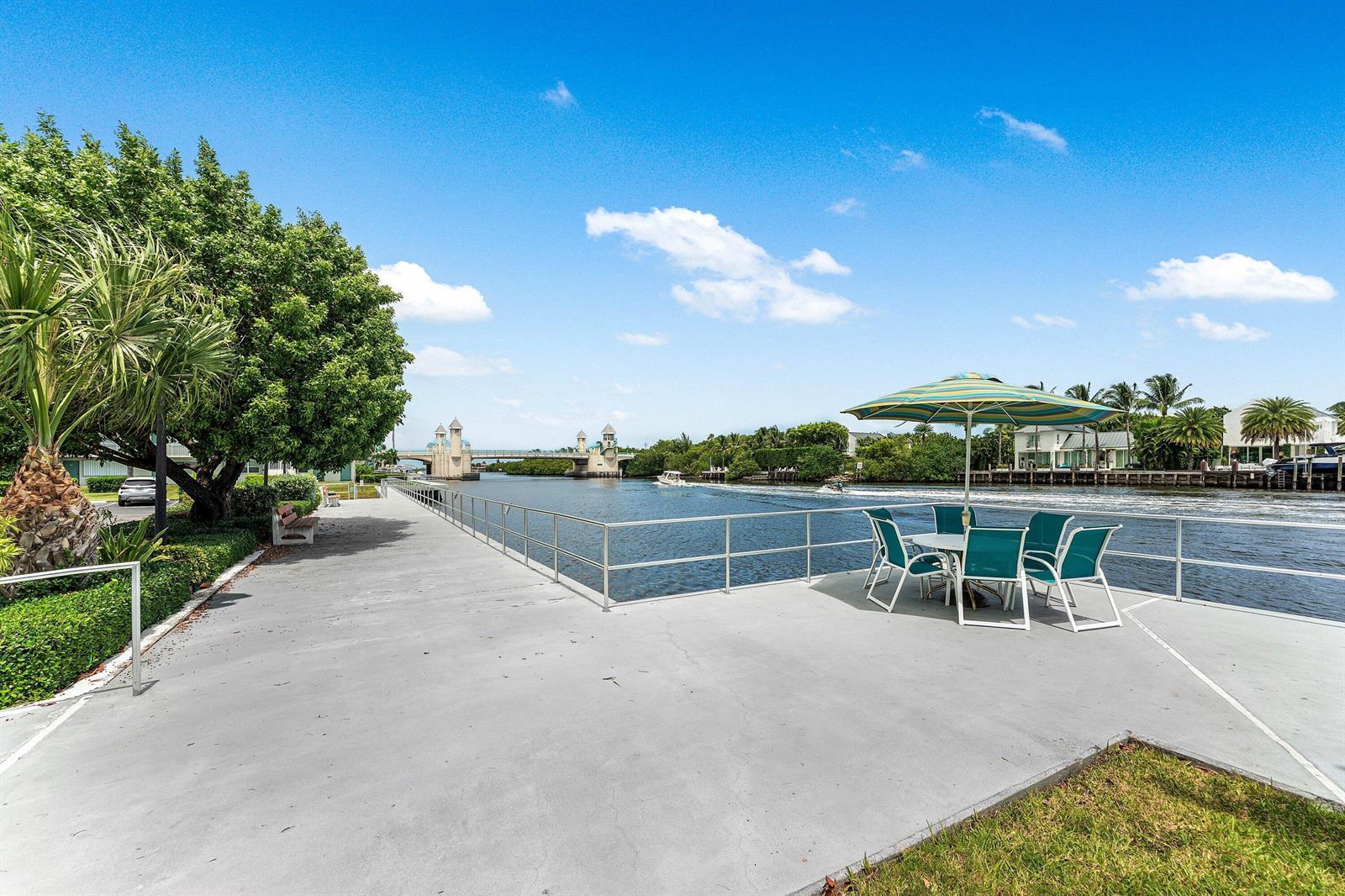 150 Horizon Street E, Boynton Beach FL 33435
