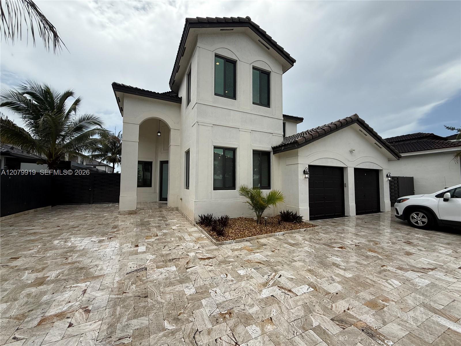 18355 NW 89th Ave, Hialeah FL 33018
